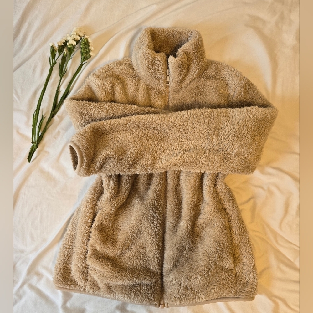 Uniqlo Fluffy Yarn Fleece Full Zip Jacket